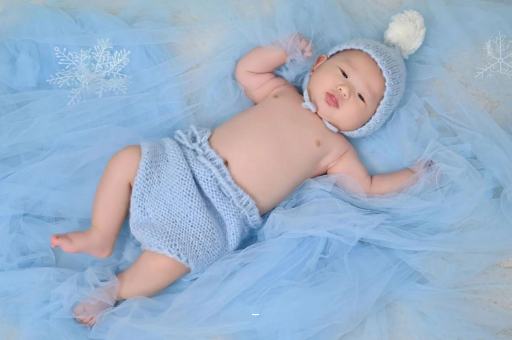 孟州宝宝吐奶黄色 孟州宝宝吐奶黄色