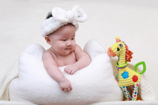 孟州宝宝几个月翻身